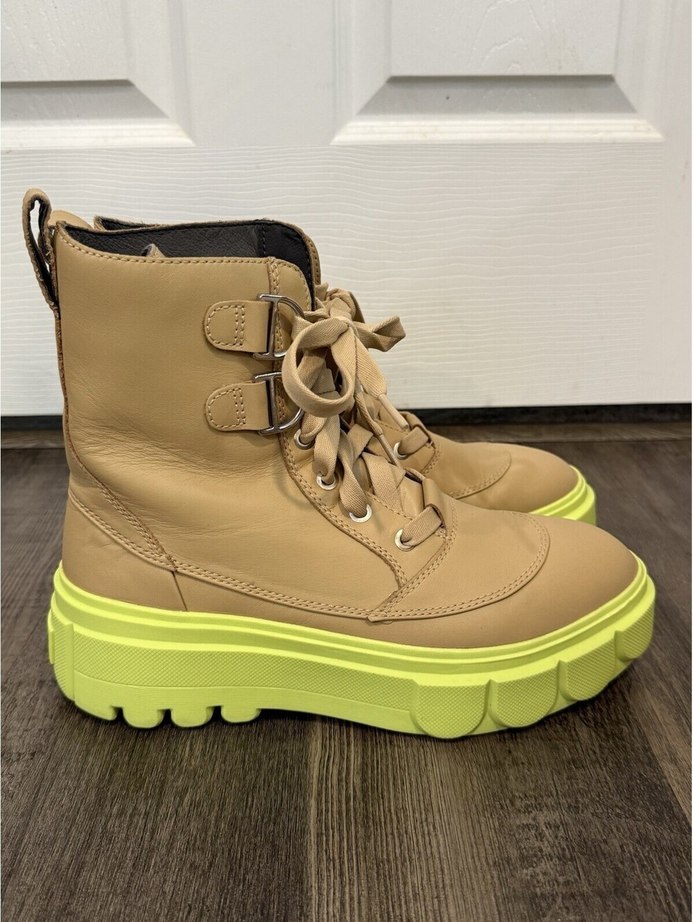 Sorel Caribou X Lace-Up Waterproof Platform Boots Women Sz 9.5 Tan Green Leather